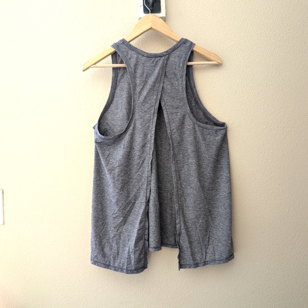 GAP Women's Gray Racerback Split-Back Tank Top
